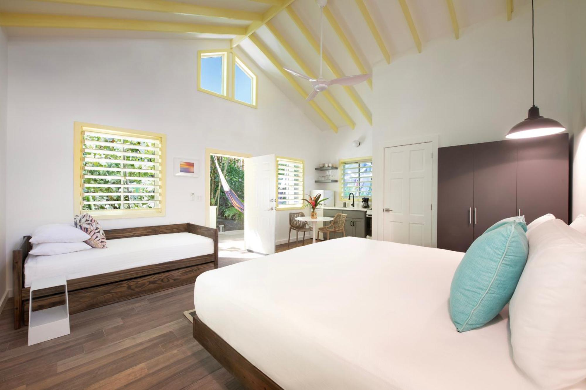 Puerta Azul Hotel Sandy Bay Luaran gambar