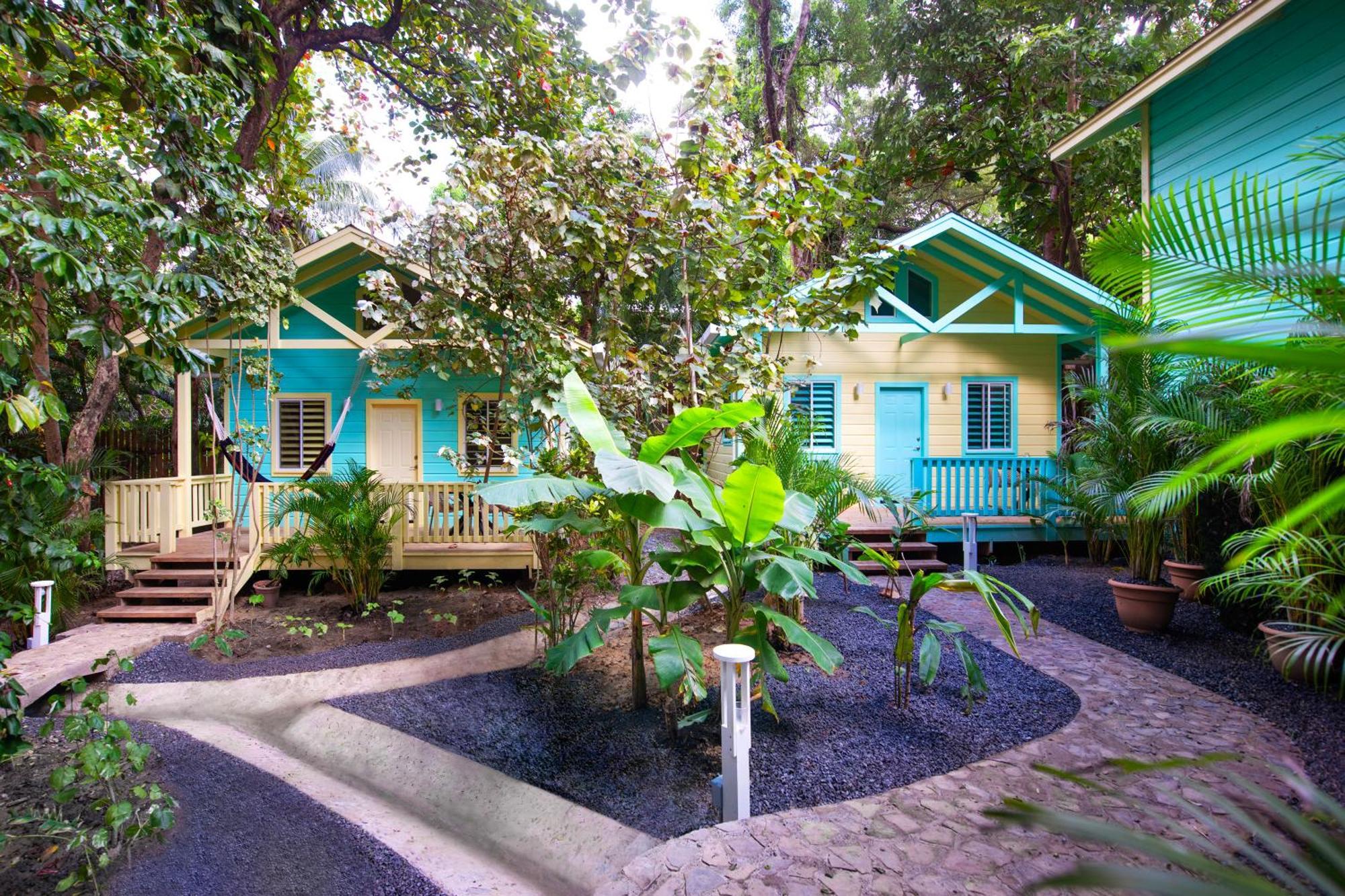 Puerta Azul Hotel Sandy Bay Luaran gambar